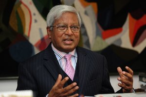 Mirė didžiausios nevyriausybinės plėtros organizacijos BRAC įkūrėjas F. A. Abedas