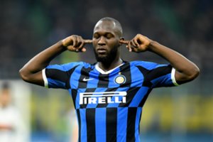 „Inter“ klubas po pergalės išstūmė „Juventus“ ekipą iš pirmosios vietos Italijoje