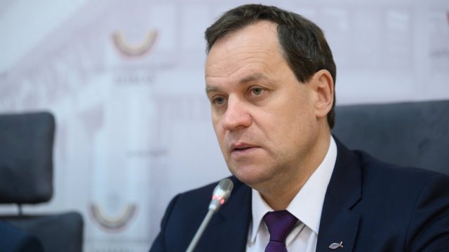 V. Tomaševskis palaiko J. Narkevičių: „Ministras dirba gerai“