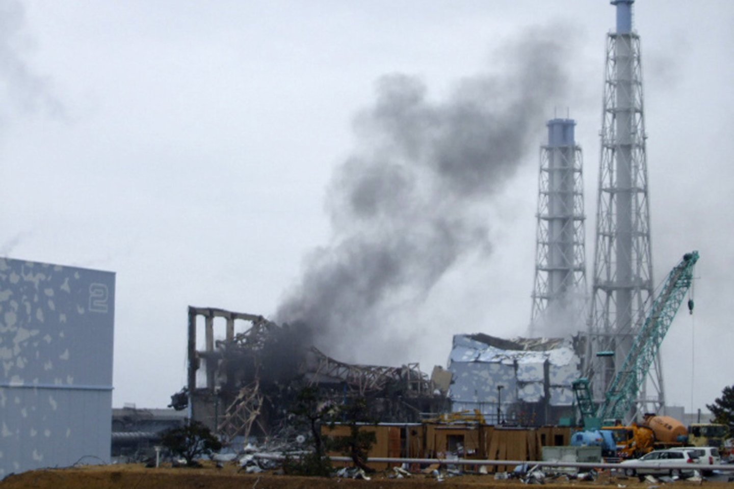 2011 m. visą pasaulį sudrebino Fukušimos I atominės elektrinės avarija. Ji kilo po Japoniją sudrebinusio žemės drebėjimo ir jo sukelto cunamio. Incidento metu žuvo arba dingo 18.5 tūkst. žmonių. Nelaimės padarinių likvidavimas užtruks dar kelis dešimtmečius.<br> Reuters/Scanpix nuotr.