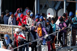 Vokietijoje iš vilkiko priekabos išgelbėti 11 migrantų