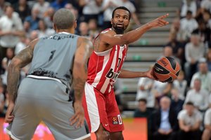 Oficialu: K. Kemzūra išsiuntė iš „Olympiakos“ klubo amerikiečių snaiperį į Serbiją