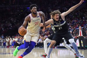 NBA lygos lyderiai „Bucks“ patyrė skaudžią nesėkmę Filadelfijoje