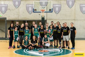 „One Team“ dalyviai metė iššūkį žurnalistams