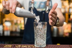 Dalis Kauno „juodajame sąraše“ buvusių barų atgavo teisę prekiauti alkoholiu