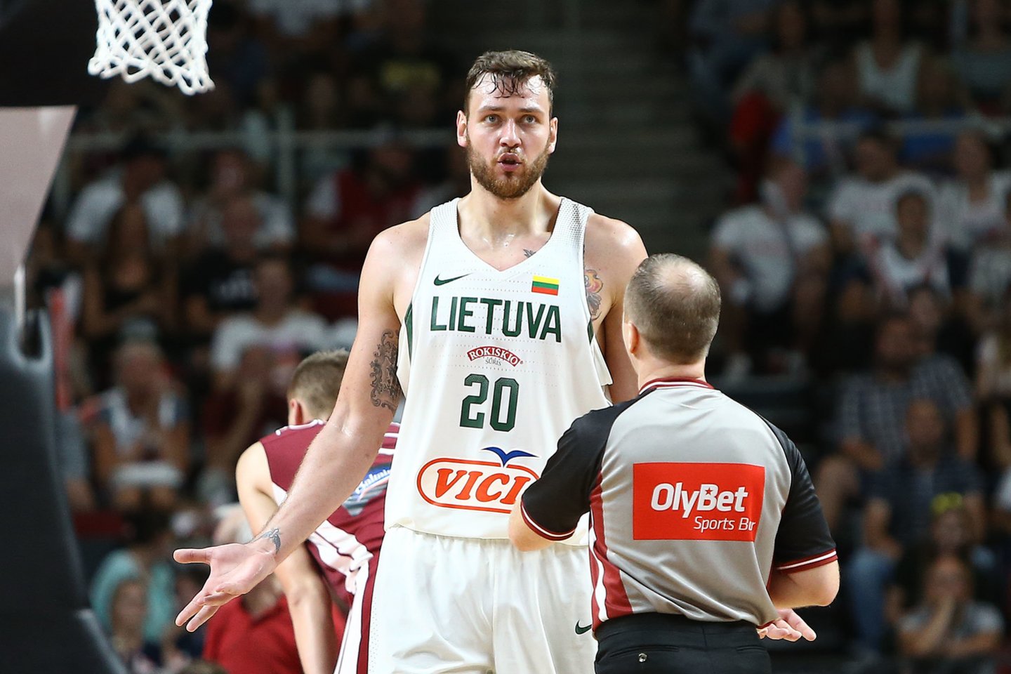 Donatas Motiejūnas po trejų metų pertraukos vėl gali apsivilkti rinktinės marškinėlius.<br>G.Šiupario nuotr.