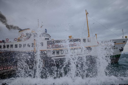 Turkija: dėl incidento su krovininiu laivu uždarytas Bosforo sąsiauris