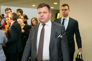 L. Kasčiūnas ir M. Adomėnas siekia atkreipti dėmesį į Kinijos grėsmę: komunizmas nežlugo