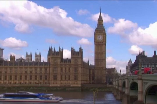 Kelis metus renovuoto Londono simbolio varpai nustebins per Naujuosius metus