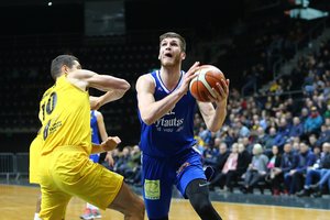 Prienų žaidėjai tritaškiais užmėtė Šiaulių klubą