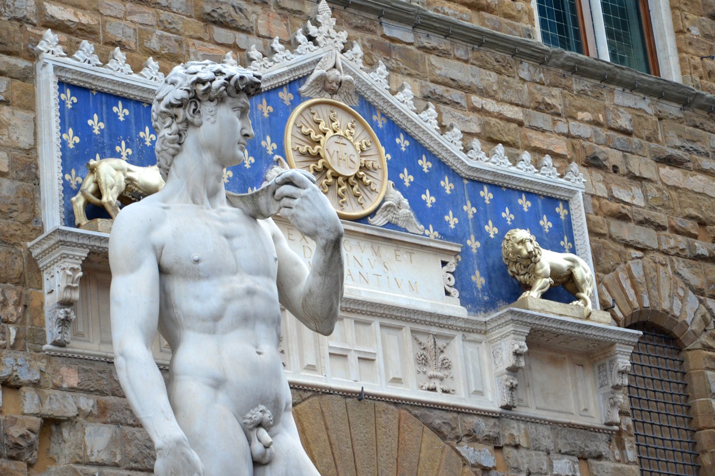  „Dovydas“ visada kaustė dėmesį. Šis Renesanso laikų šedevras šokiruoja savo detalumu. Jame galima įžiūrėti odos tekstūrą, raumenis, sausgysles ir venas. Puikiai išlaikytos proporcijos, meniškai perteikta emocija.<br> 123RF nuotr.