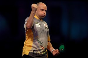 D. Labanausko efektas: istoriniai lietuvio pasiekimai keičia tautiečių požiūrį į smiginio sportą