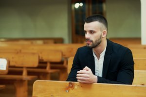 Mylimosios kalėdinis noras šokiravo tikintį vaikiną