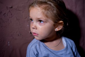 Smurtinėje aplinkoje užaugusių vaikų traumos tęsiasi visą gyvenimą