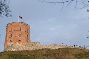 Gedimino pilies bokšte – iškilminga ceremonija, iškelta nauja trispalvė