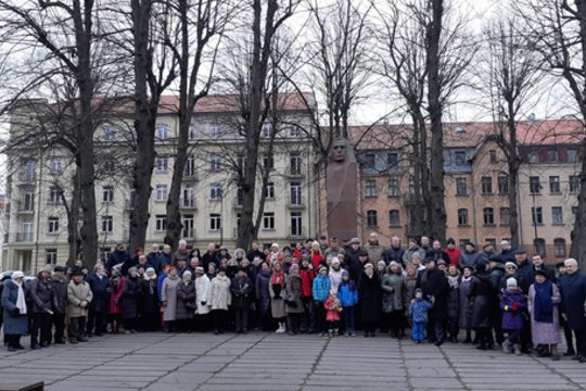 Klaipėdos šviesuoliai nepamiršta Tolminkiemio dainiaus Kristijono Donelaičio gimtadienio