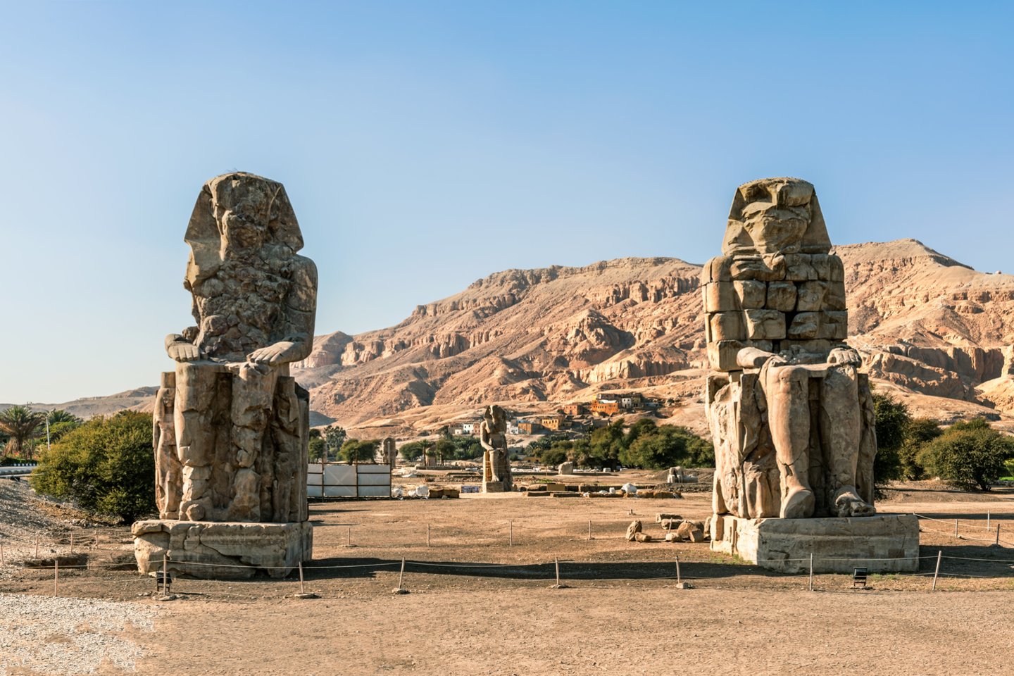 Vienas didžiausių visų laikų turistų traukos objektų – Egipto Karalių slėnis, kuriame palaidotas Tutanchamonas ir kiti senovės Egipto valdovai. <br>123RF nuotr. 
