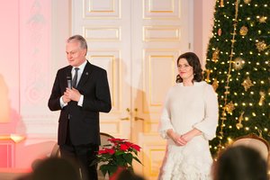 G. Nausėda papasakojo, kur su žmona Diana sutiko Naujuosius metus: pasirinko šeimai ypatingą vietą