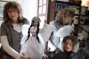 Lėlių kūrėja A.R. Pečeliūnienė svajoja, kad žmonės jaustųsi laimingi gyvendami Lietuvoje