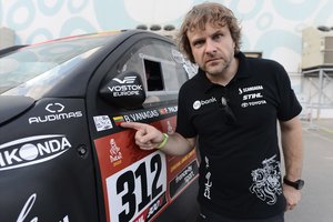 B. Vanago ir F. Palmeiro komanda sėkmingai įveikė Dakaro formalumų labirintus