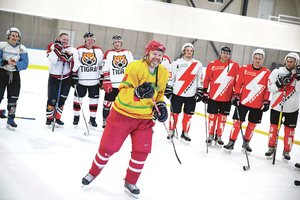 Kaune kuriama nauja ledo ritulio tradicija: žaidė trys prieš tris 