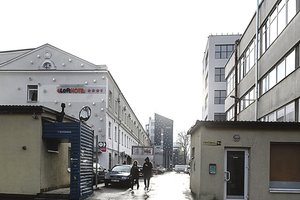 Pramoninį rajoną talentingi vilniečiai verčia madinga gyvenamąja erdve