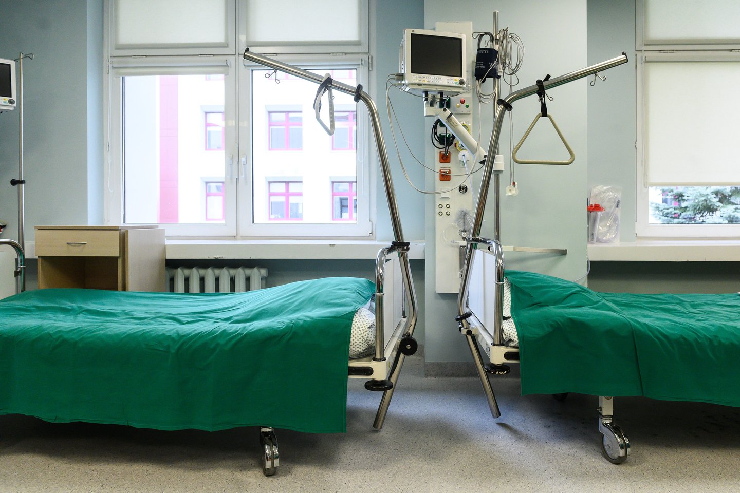 Telšių ir Vilniaus ligoninėse mirė neaiškiomis aplinkybėmis nukentėję vyras ir moteris.