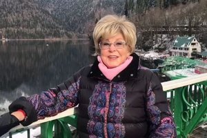 Į aštuntąją dešimtį įkopęs Rusijos sekso simbolis Angelina Vovk parodė savo figūrą