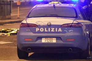 Tragedija Italijos kurorte – į turistus rėžėsi automobilis, žuvo 6 žmonės