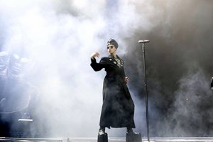 Duetas „Beissoul & Einius“ Kaune publiką sužavėjo avangardiniu šou