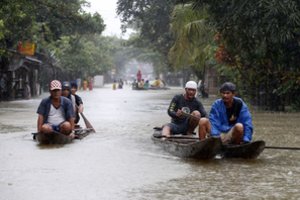 Indonezija ruošiasi naujoms liūtims, potvyniams pareikalavus 66 gyvybių