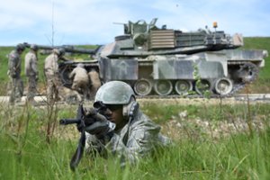 Irake įvesti apribojimai JAV vadovaujamos koalicijos pajėgų judėjimui