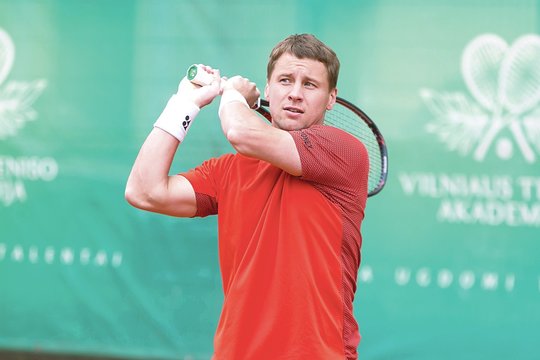 R. Berankis poroje su M. Raoničiumi pralaimėjo dvejetų susitikimą Dohoje