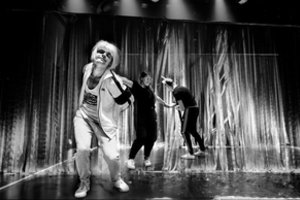 Spektaklio „Superherojai“ premjera: atviras žvilgsnis į paauglių pasaulį