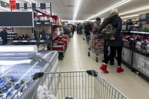 Po incidento prekybos centre moteris ryžosi netylėti