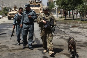 NATO išveda iš Irako „dalį karių“