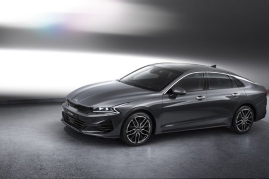 Korėjoje debiutavo naujos kartos „Kia Optima“, Lietuvoje – jau šiemet