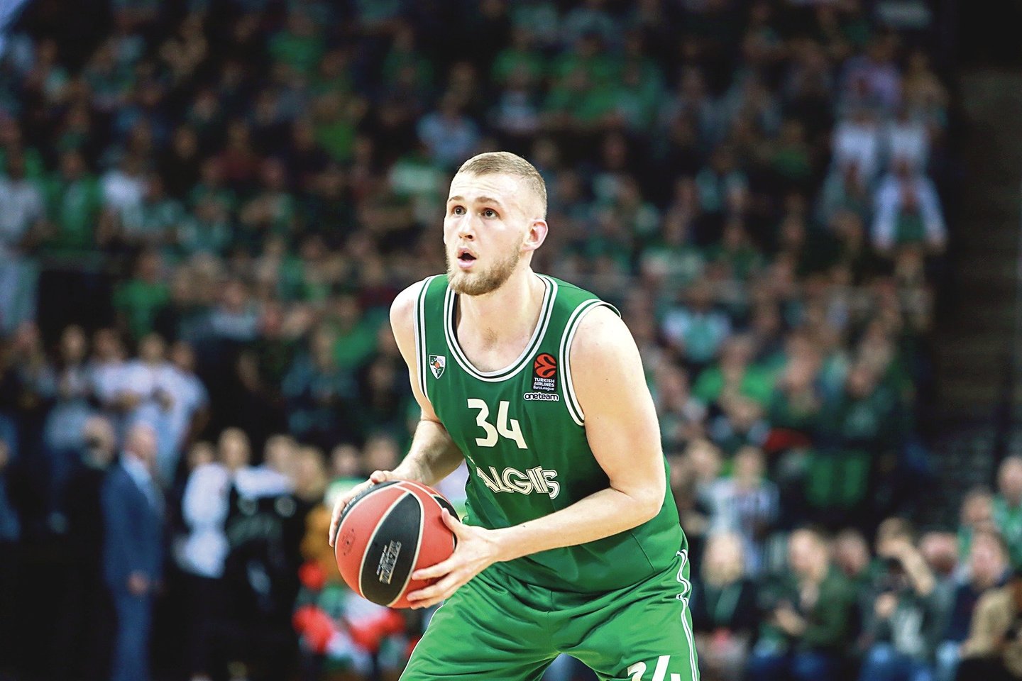 Gimtajai Australijai pinigų paaukos ir Kaune žaidžiantis J.Landale<br>G.Bitvinsko nuotr.