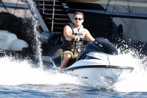 Leonardo DiCaprio su mylimąja netikėtai išgelbėjo skęstantį vyrą: tai prilygino stebuklui