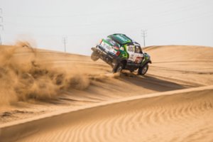 Penktasis Dakaro etapas: pradurtų padangų išvengusi „Agrorodeo“ komanda į kompanionus gavo „kipšiuką“