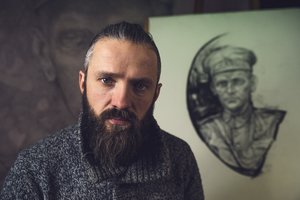 Partizanų vado portretą filme piešęs dailininkas: „Tris kartus žiūrėjau ir tris kartus verkiau“