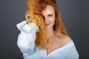 Kritikos dėl įvaizdžio sulaukusi Donata pristato dainą, skambėsiančią „Eurovizijos“ atrankoje