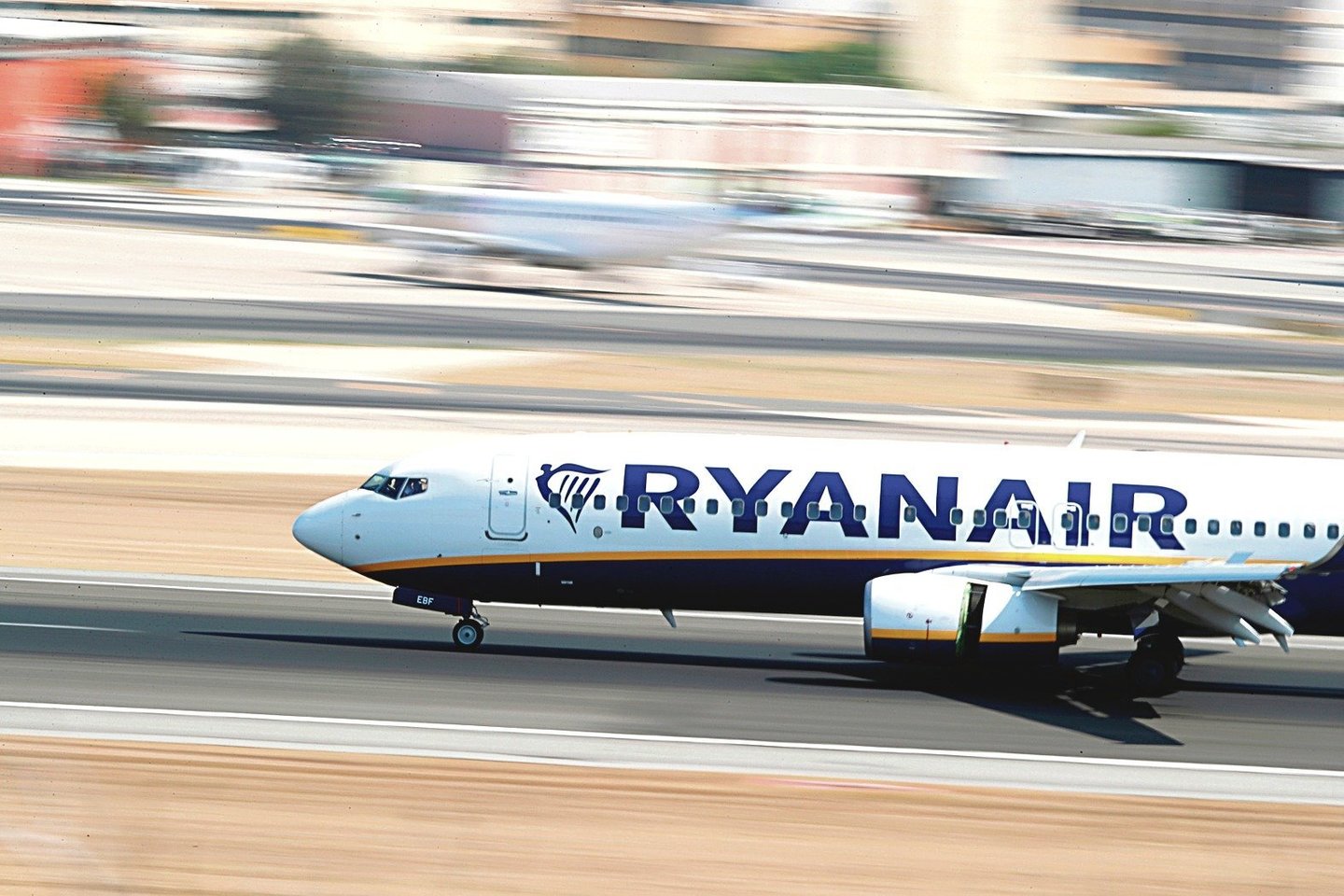Anksčiau „Ryanair“ planavo gauti tarp 800 ir 900 mln. eurų pelno – gaus didesnį.<br>„Scanpix“ nuotr.