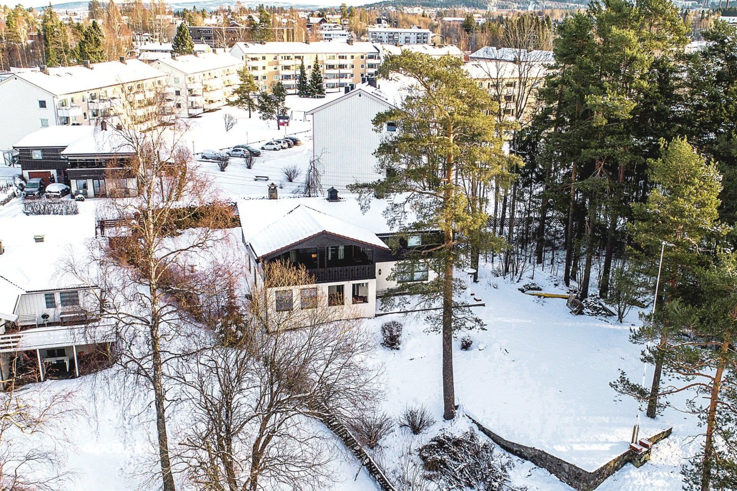 Netoli Oslo gyvenusi milijardierių šeima palūžusi. Iš savo namų dingus A.E.Hagen policija nerado nei nusikaltėlių, nei jos gyvos ar mirusios.<br>„Reuters“/„Scanpix“ nuotr.