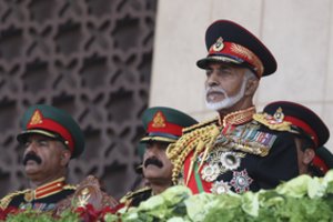 Mirus Omano sultonui Qaboosui įpėdiniu paskelbtas jo pusbrolis kultūros ministras 