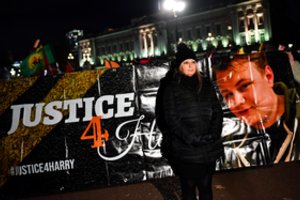 JAV laiko nederamu Jungtinės Karalystės prašymą išduoti jauną motociklininką pražudžiusią diplomato žmoną