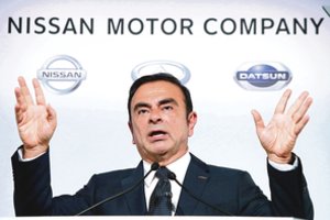 FT: „Nissan“ vadovybė rengia slaptą pasitraukimo iš aljanso su „Renault“ planą 