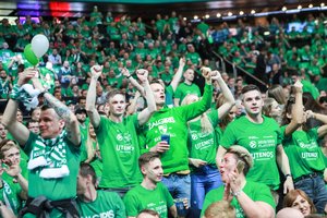 „Žalgirio“ sirgaliai toliau kuria stebuklus: R. Giedraitį pasitiks sausakimša arena