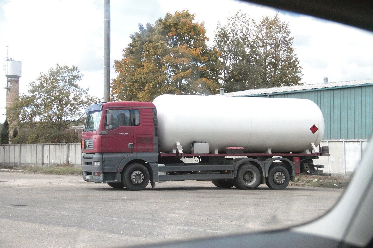 Benzino tiekimas iš Lietuvos į Latviją sumenko 3,7 proc. iki 149,8 mln. litrų, dyzelino – padidėjo 3,1 proc. iki 697,5 tūkst. tonų.<br>FNTT nuotr.