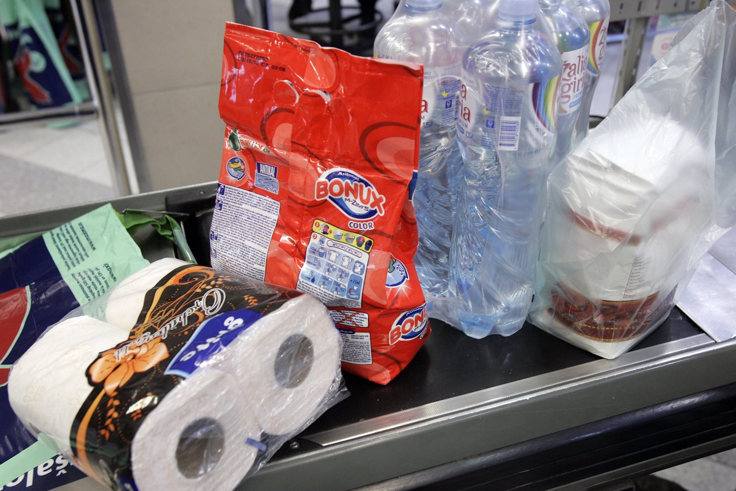 „Ekologinis ženklas suteikiamas produktui, o ne įmonei, o kitas dalykas, ekologinis ženklas suteiktas „Grigeo“ gaminamai produkcijai, o įtarimai dėl taršos yra kitai įmonei – „Grigeo Klaipėdai“, – BNS teigė agentūros atstovė spaudai Lina Gaidžiūnaitė. <br>V.Balkūno nuotr.